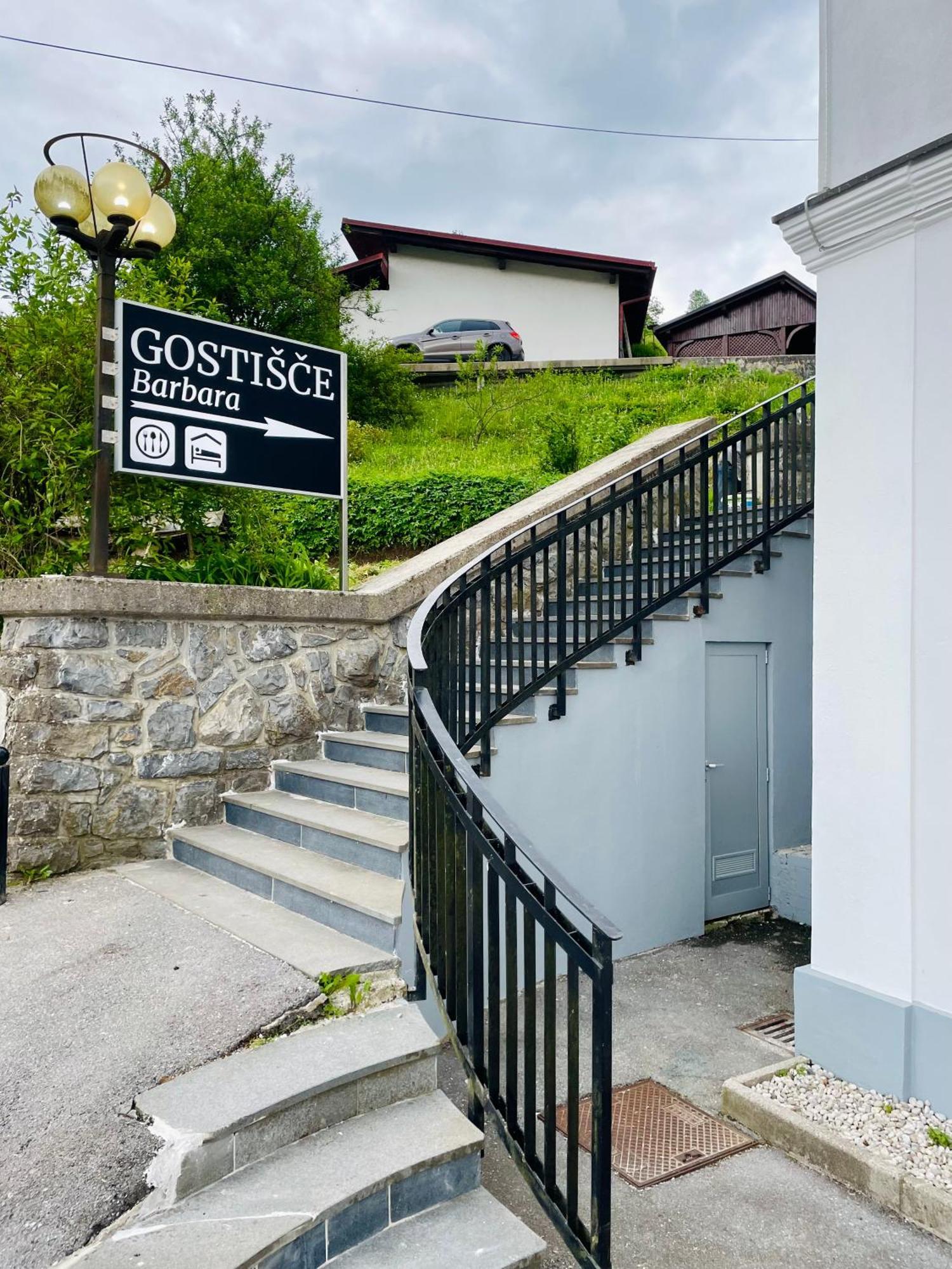Gostisce Barbara Hotel อิดริยา ภายนอก รูปภาพ